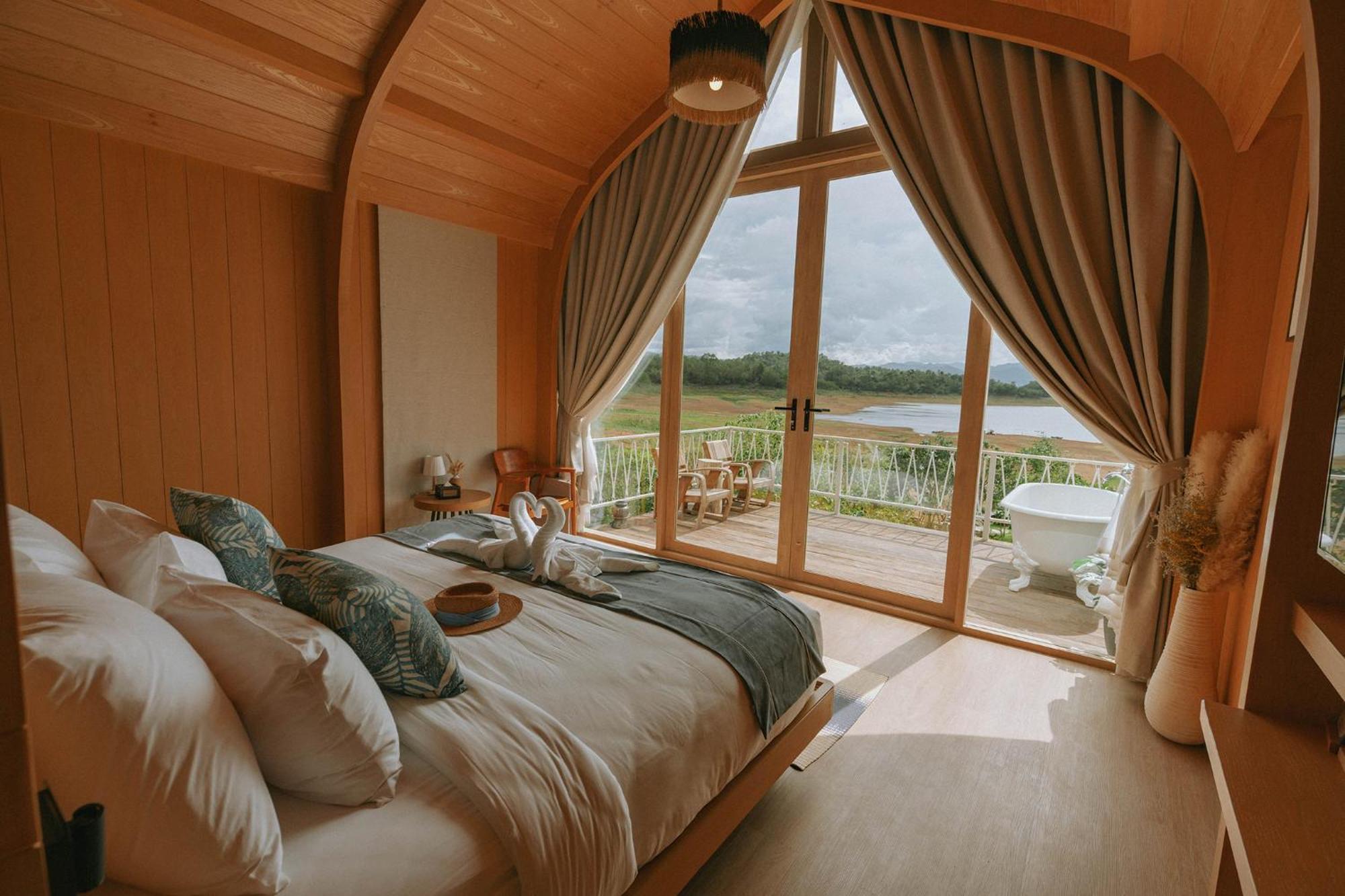 Le La Lake Resort And Spa Kaeng Kachan Luaran gambar